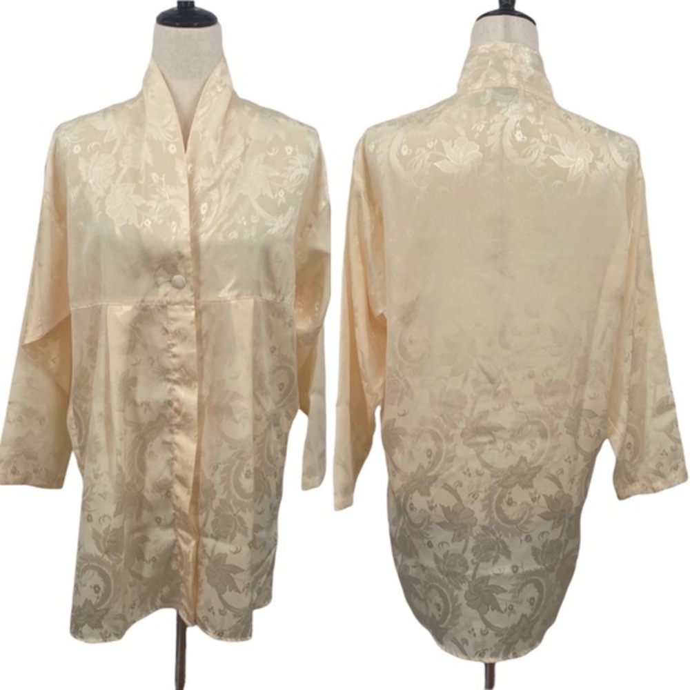 VS Vintage Gold Label satin jacquard floral sleep shirt in a cream/ivory color